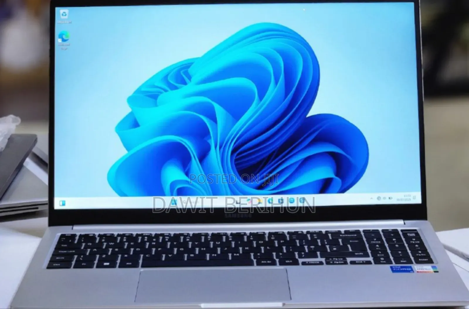 New Laptop Samsung 8GB Intel Core i5 SSD 512GB