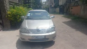 Photo - Toyota Corolla 2003 Brown