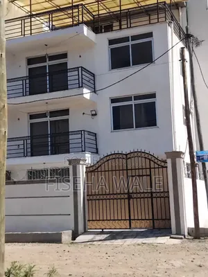 Photo - 6bdrm Townhouse/Terrace in አያት, Yeka for sale