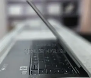 New Laptop HP Zbook Studio G7 32GB Intel Core I7 SSD 512GB