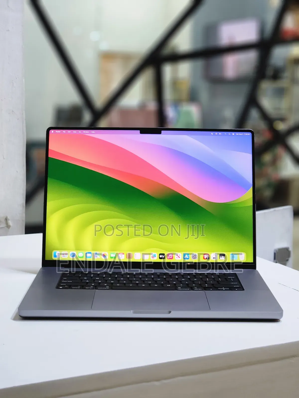 New Laptop Apple MacBook Pro 2021 M1 16GB Apple M1 Pro SSD 1T