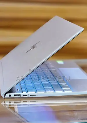 New Laptop HP Envy X360 8GB Intel Core I5 SSD 512GB