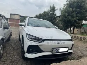 Photo - BYD E2 43 kWh 94 hp FWD 2024 White