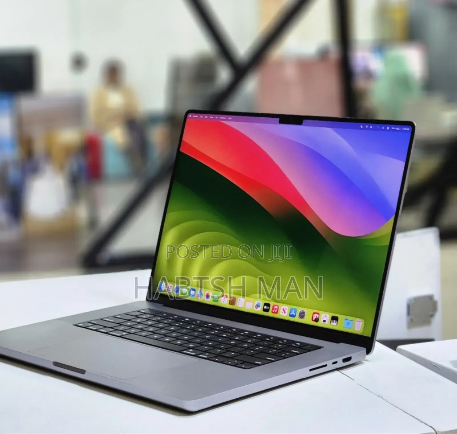 New Laptop Apple MacBook Pro M1 16GB Apple M1 SSD 1T