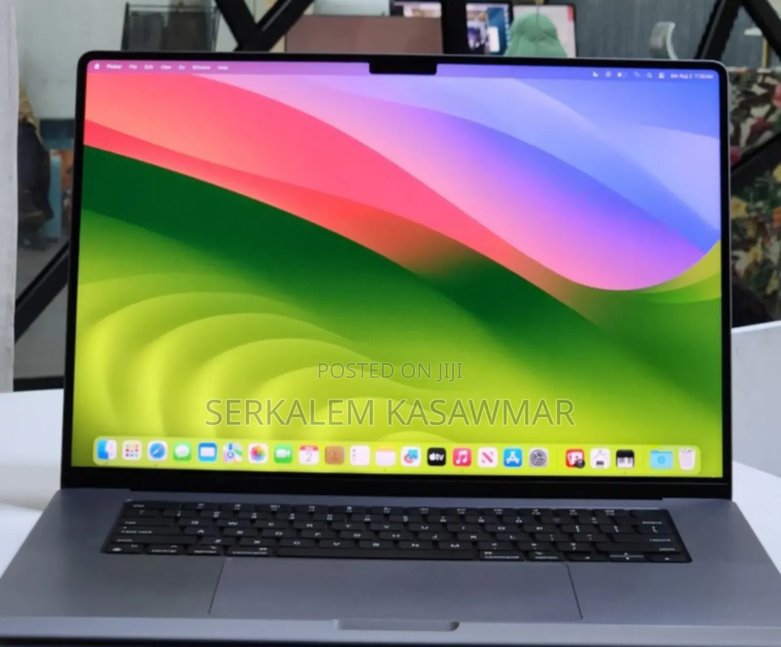 New Laptop Apple MacBook Pro 2021 M1 16GB Apple M1 SSD 1T