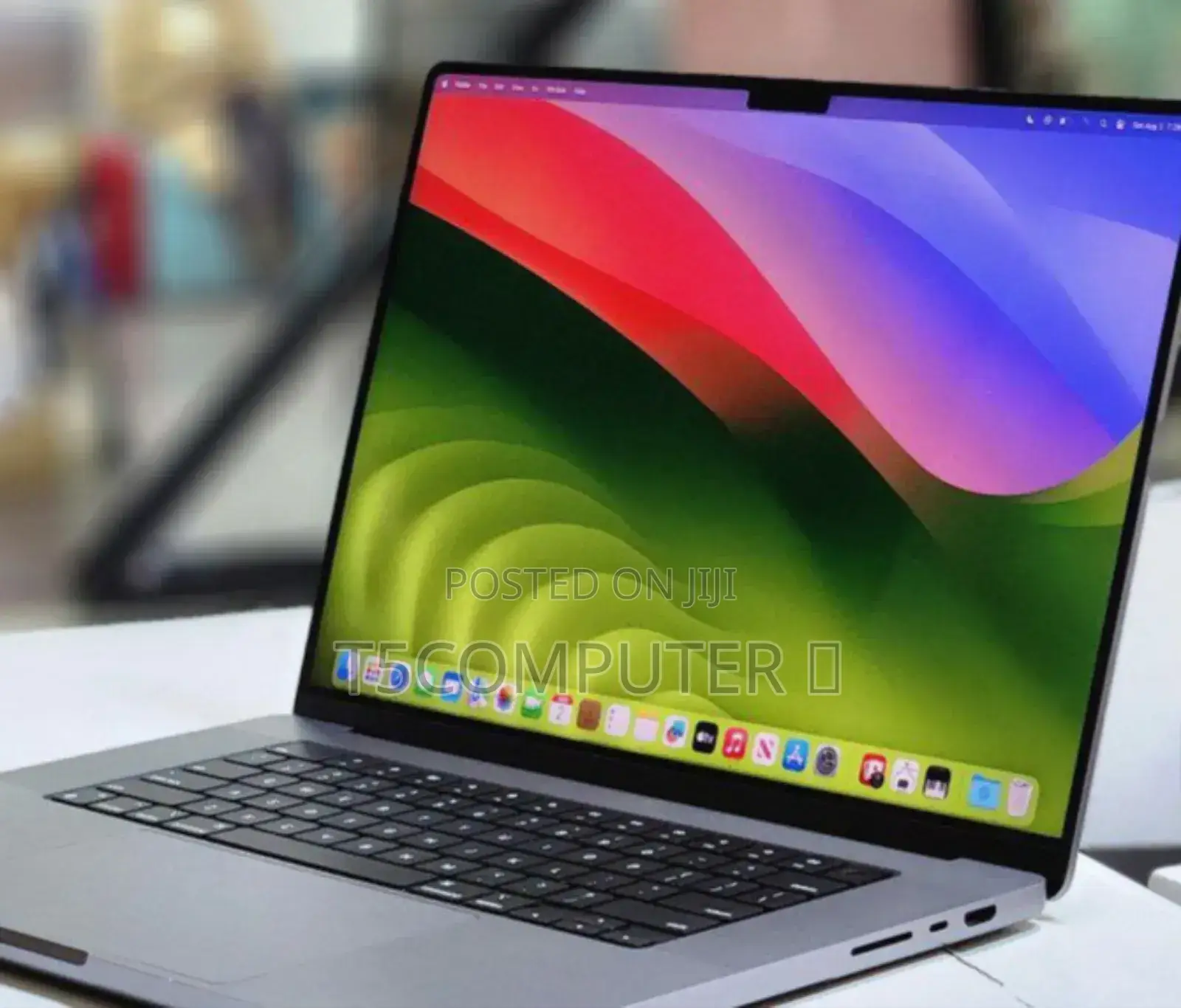 New Laptop Apple MacBook Pro M1 16GB Apple M1 Pro SSD 1T