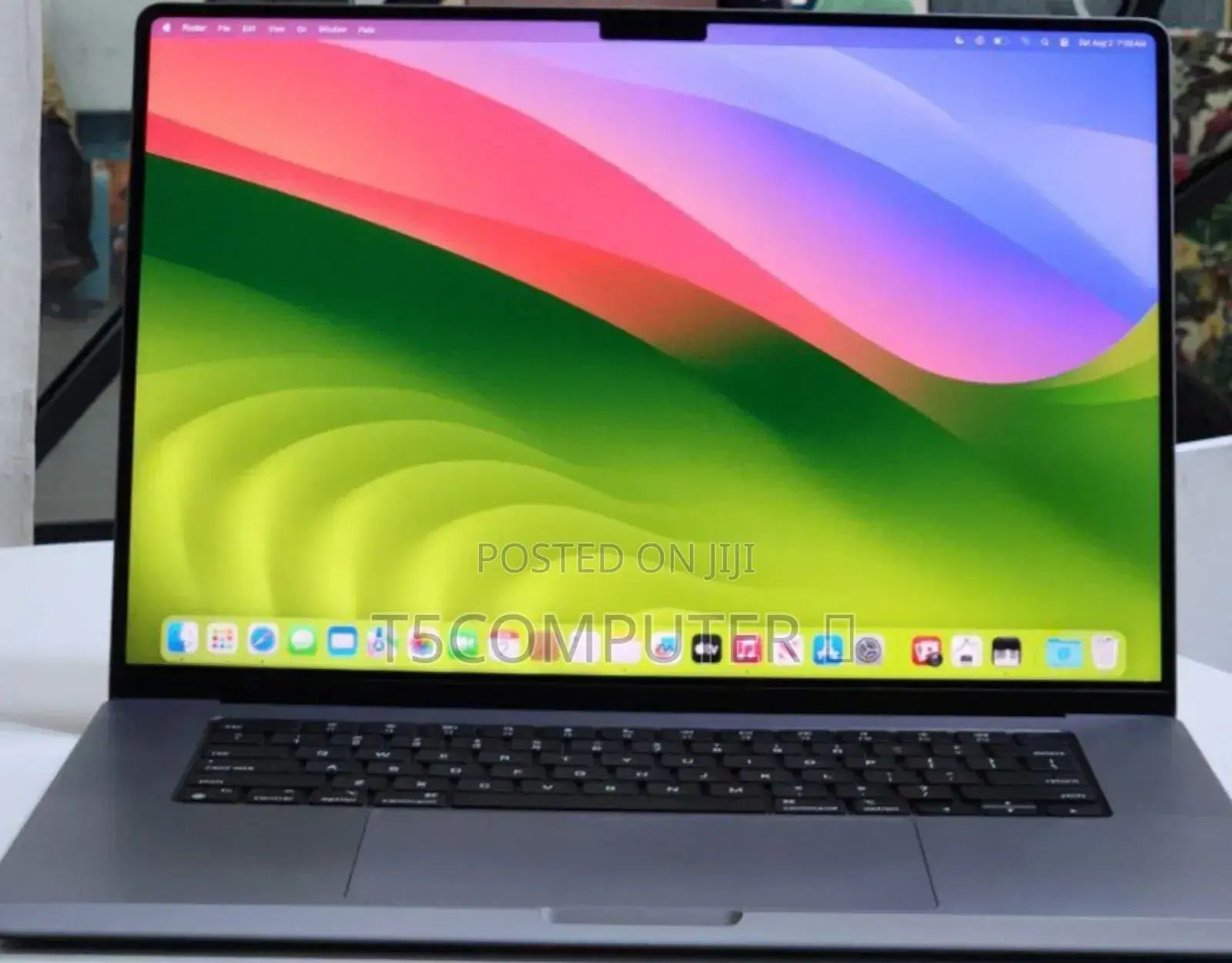 New Laptop Apple MacBook Pro M1 16GB Apple M1 Pro SSD 1T