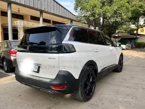 Peugeot 5008 2022 Ivory