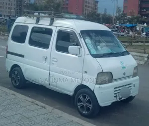 Photo - Suzuki Every Wagon 2002 White