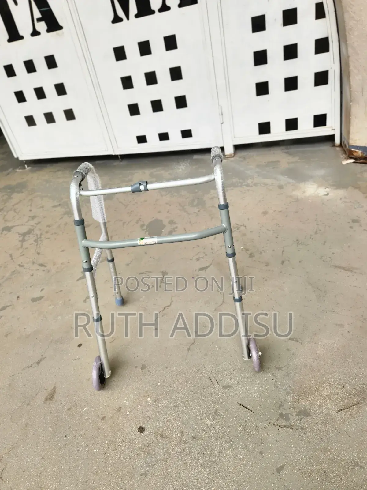 Medical Walker የህሙማን እና የአዋቂ ድጋፍ መስጫ ወከር Walker牢房walker New