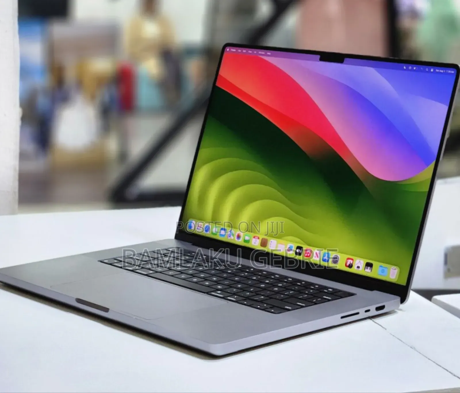 New Laptop Apple MacBook Pro 2021 M1 16GB Apple M1 Pro SSD 1T