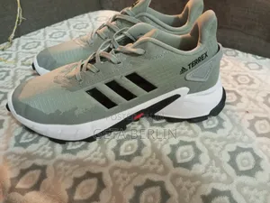 Photo - Adidas Terrex High Quality Shoe