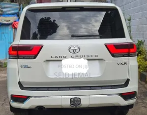Toyota Land Cruiser 2022 Off white