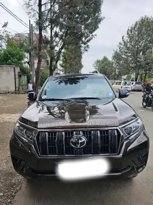 Photo - New Toyota Land Cruiser Prado 2023 Brown
