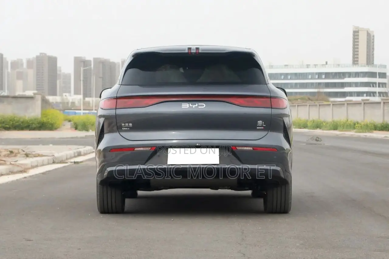 New BYD Tang DM-i 2025 Gray