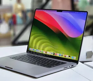 New Laptop Apple MacBook Pro M1 16GB Apple M1 Pro SSD 1T