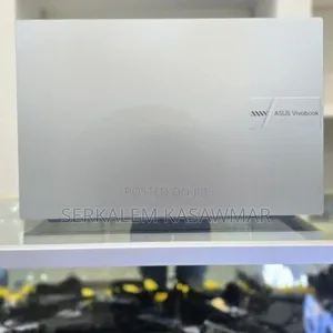 New Laptop Asus VivoBook 15 X505BA 8GB Intel Core I5 SSD 512GB