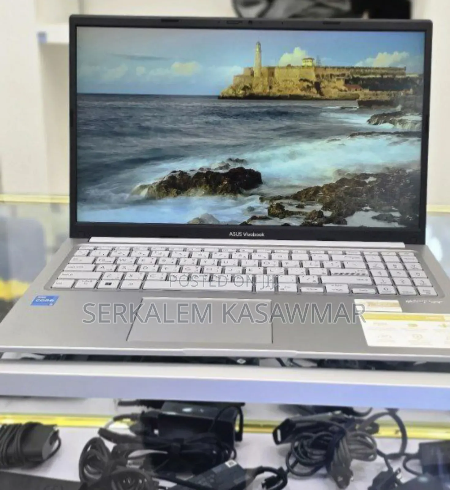 New Laptop Asus VivoBook 15 X505BA 8GB Intel Core I5 SSD 512GB