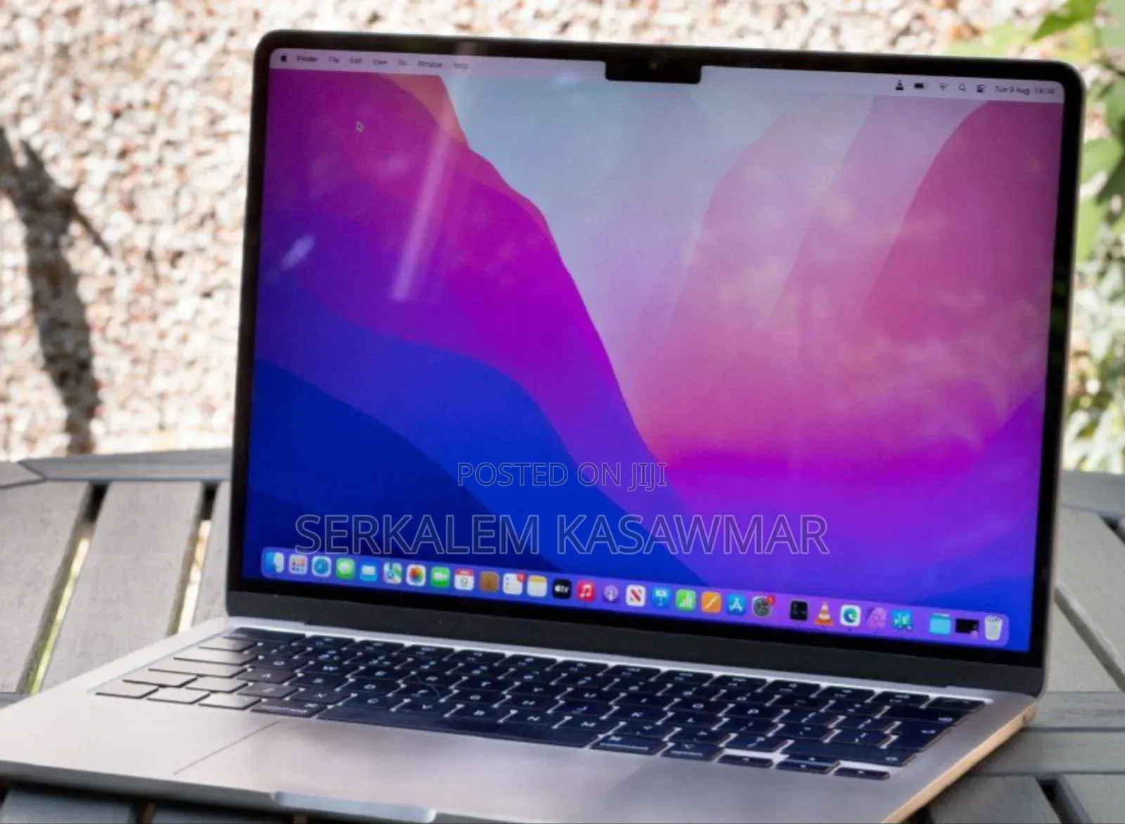 New Laptop Apple MacBook Air 2022 M2 8GB Apple M2 SSD 256GB