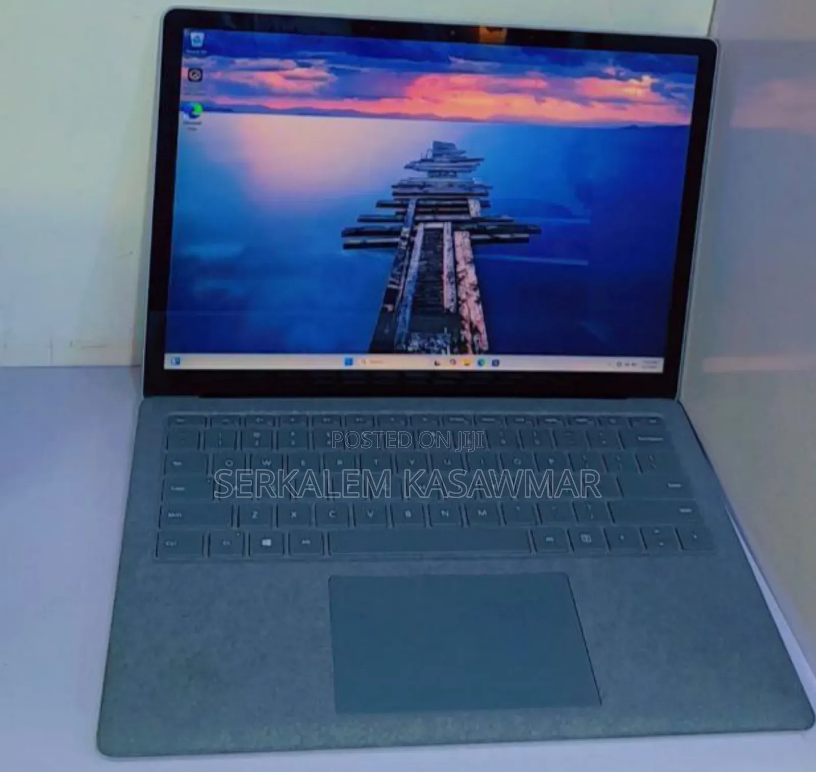 New Laptop Microsoft Surface 16GB Intel Core I7 SSD 512GB