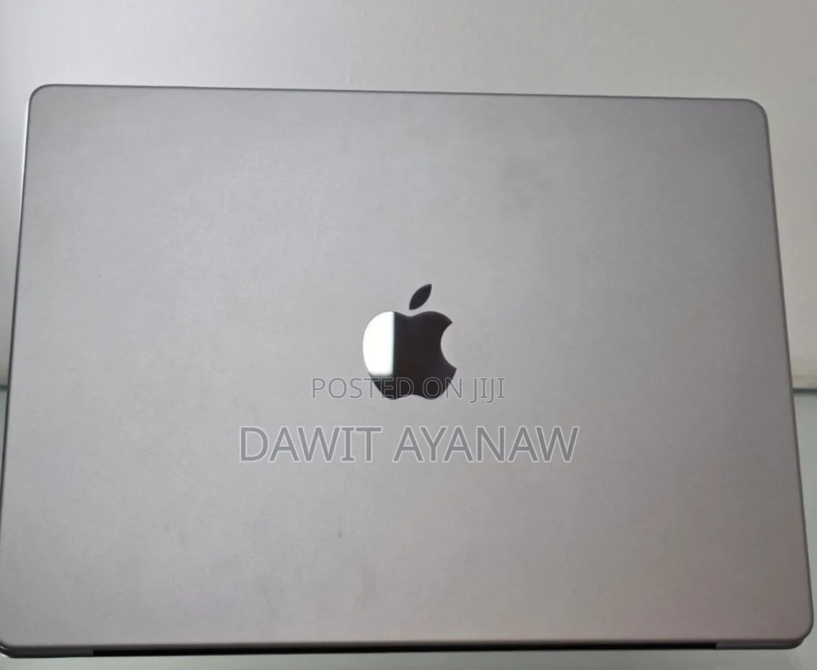 New Laptop Apple MacBook Pro 2023 M3 14-Inch 8GB Apple M3 SSD 512GB