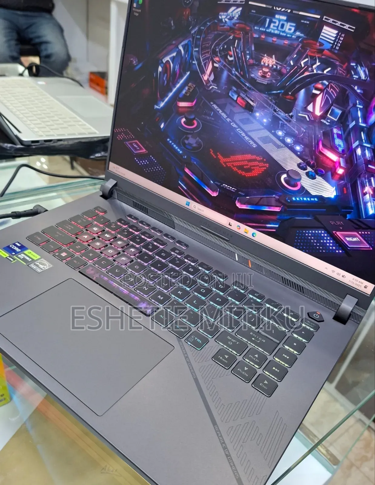 New Laptop Asus ROG Strix G15 32GB Intel Core I9 SSD 1T