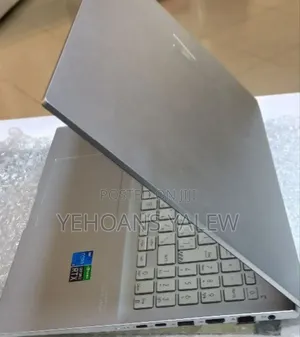 New Laptop Asus VivoBook 15 X505BA 16GB Intel Core I5 SSD 512GB