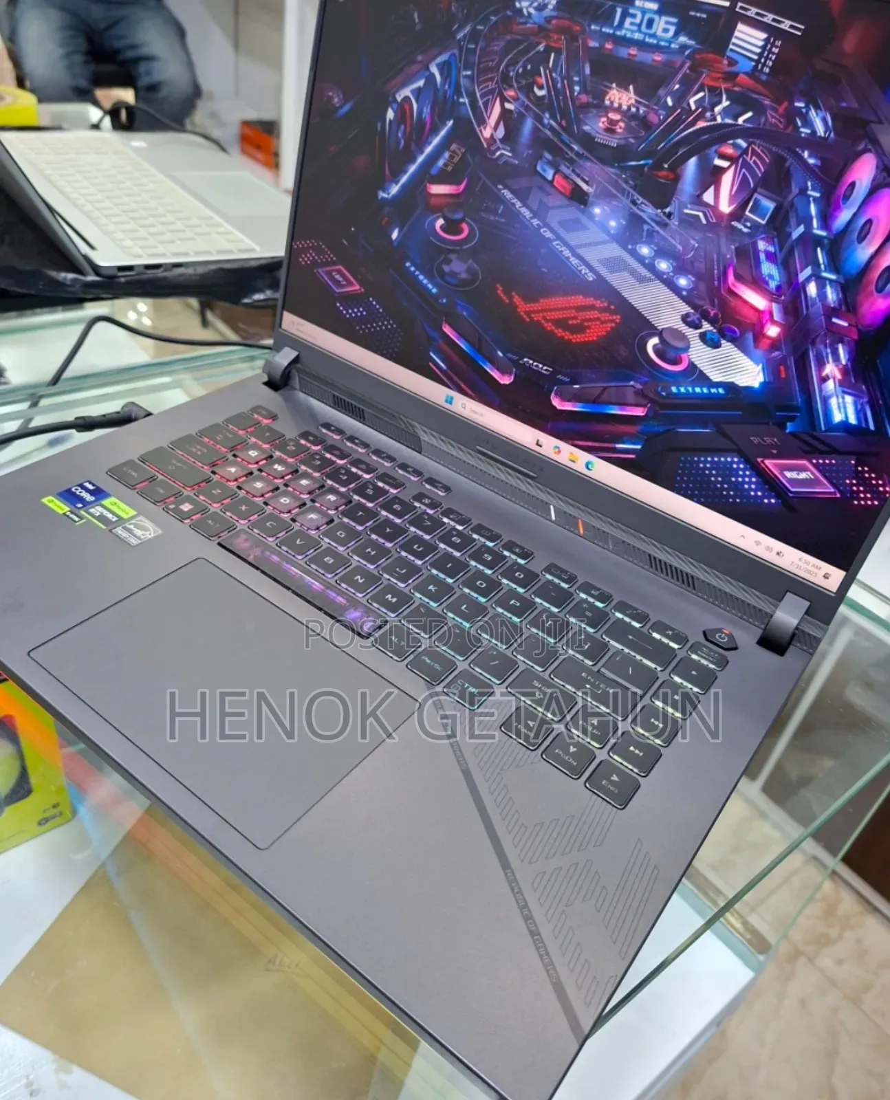 New Laptop Asus ROG Strix G15 32GB Intel Core I9 SSD 1T