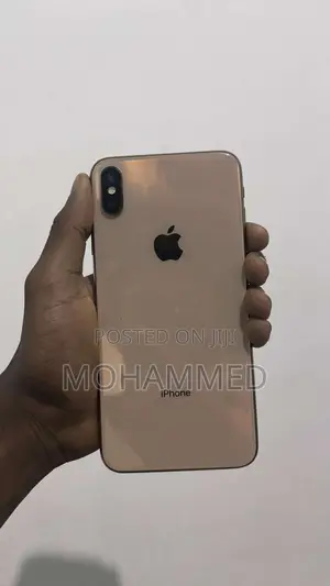 Photo - Apple iPhone XS Max 256 GB Gold