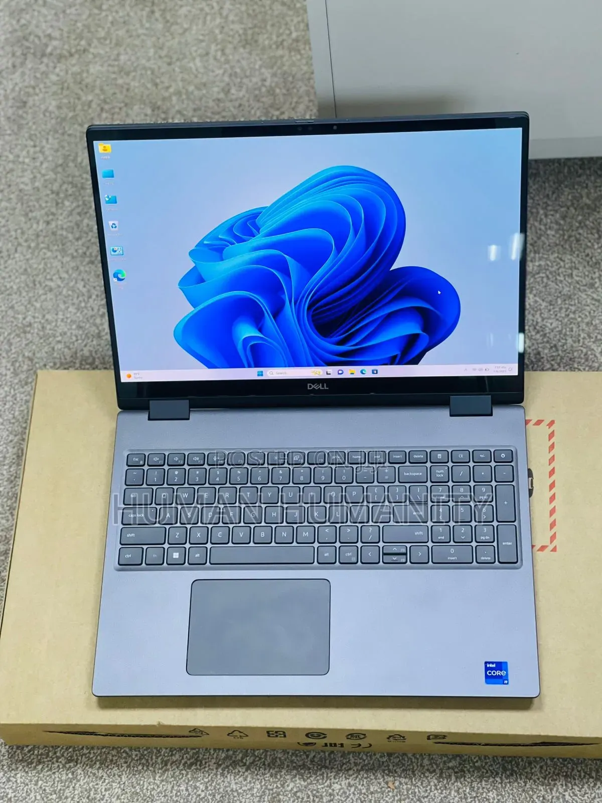 New Laptop Dell Precision 7780 32GB Intel Core I7 SSD 1T