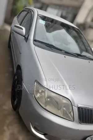 Photo - Toyota Corolla 2007 Silver