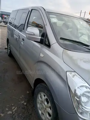 Hyundai Starex 2015 Silver