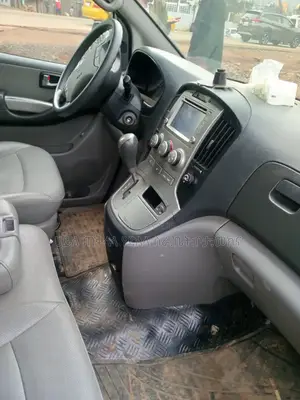 Hyundai Starex 2015 Silver