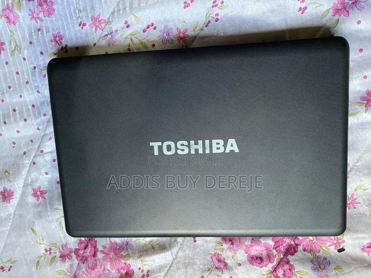 Laptop Toshiba Satellite C665 4GB Intel Core i3 HDD 320GB