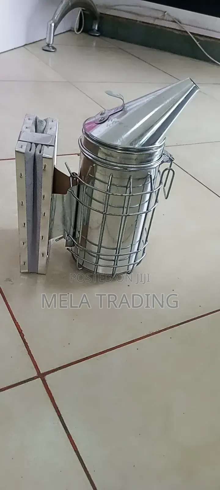 Smoker for Honey Bee