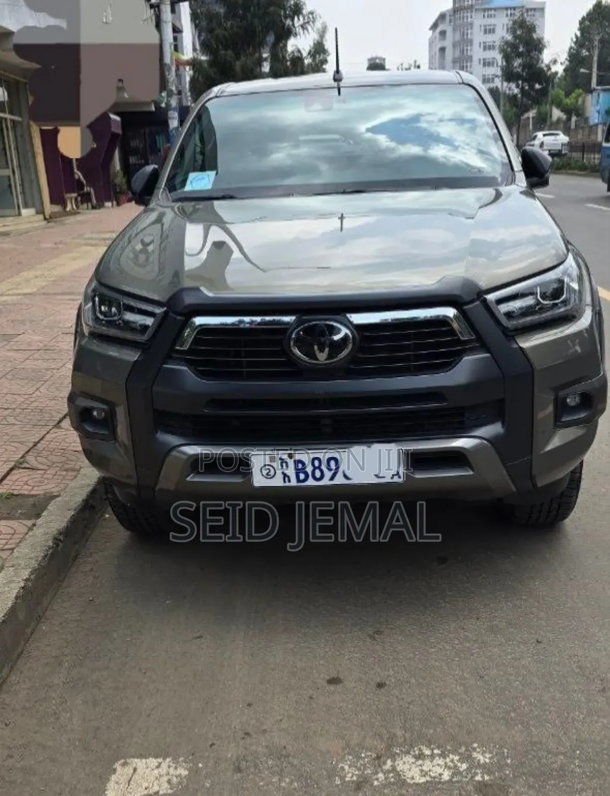 Toyota Hilux 2021 Gray