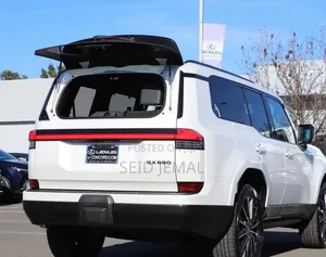 New Lexus GX 550h Hybrid AWD 2024 Off white