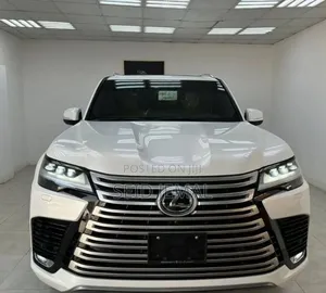 Photo - New Lexus LX 2024 Off white