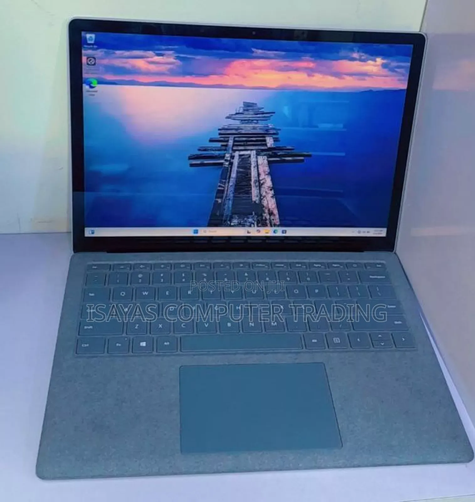 New Laptop Microsoft Surface 16GB Intel Core I7 SSD 512GB