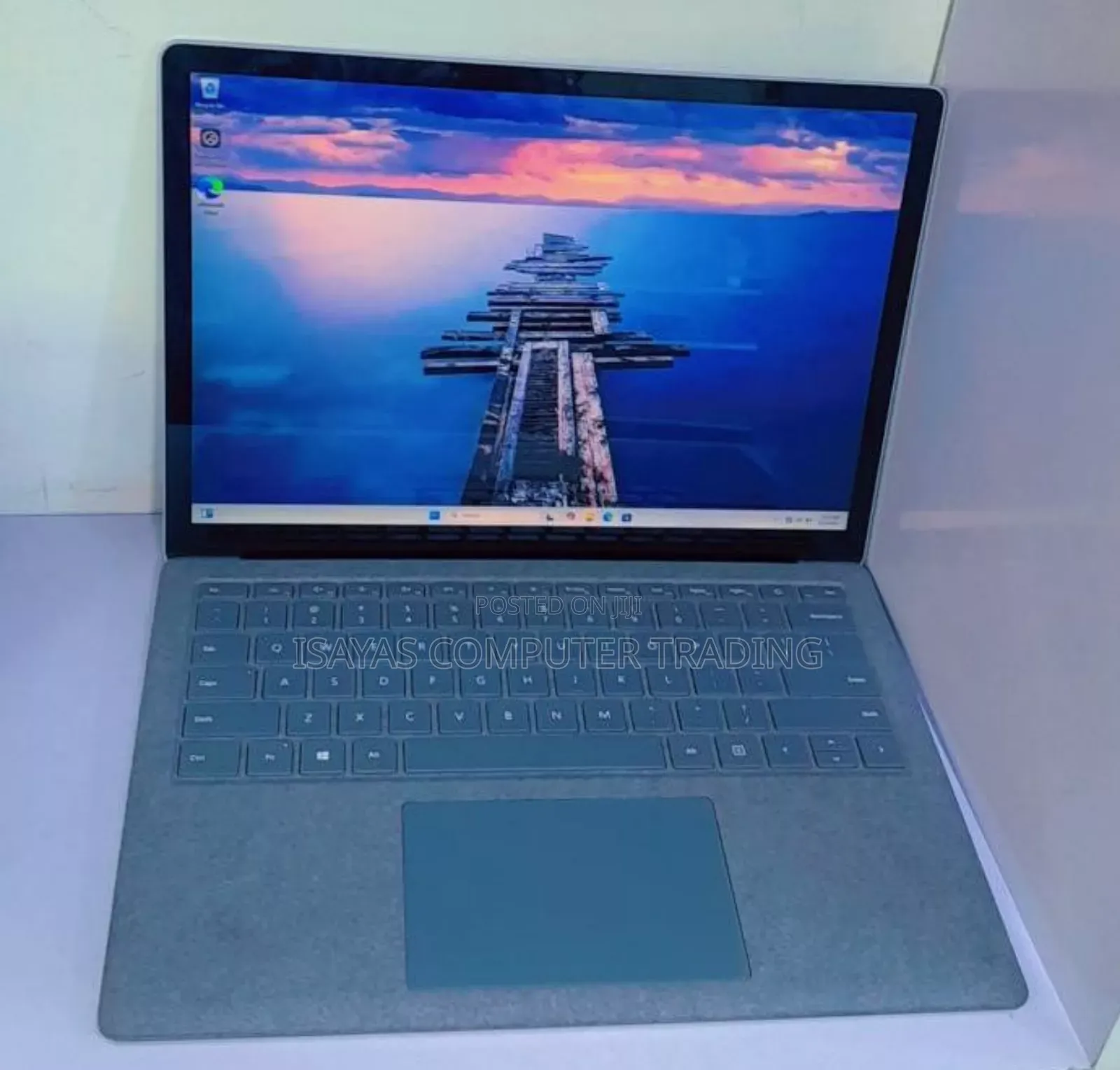 New Laptop Microsoft Surface 16GB Intel Core I7 SSD 512GB