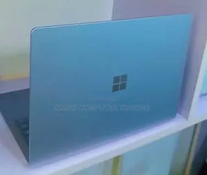 New Laptop Microsoft Surface 16GB Intel Core I7 SSD 512GB