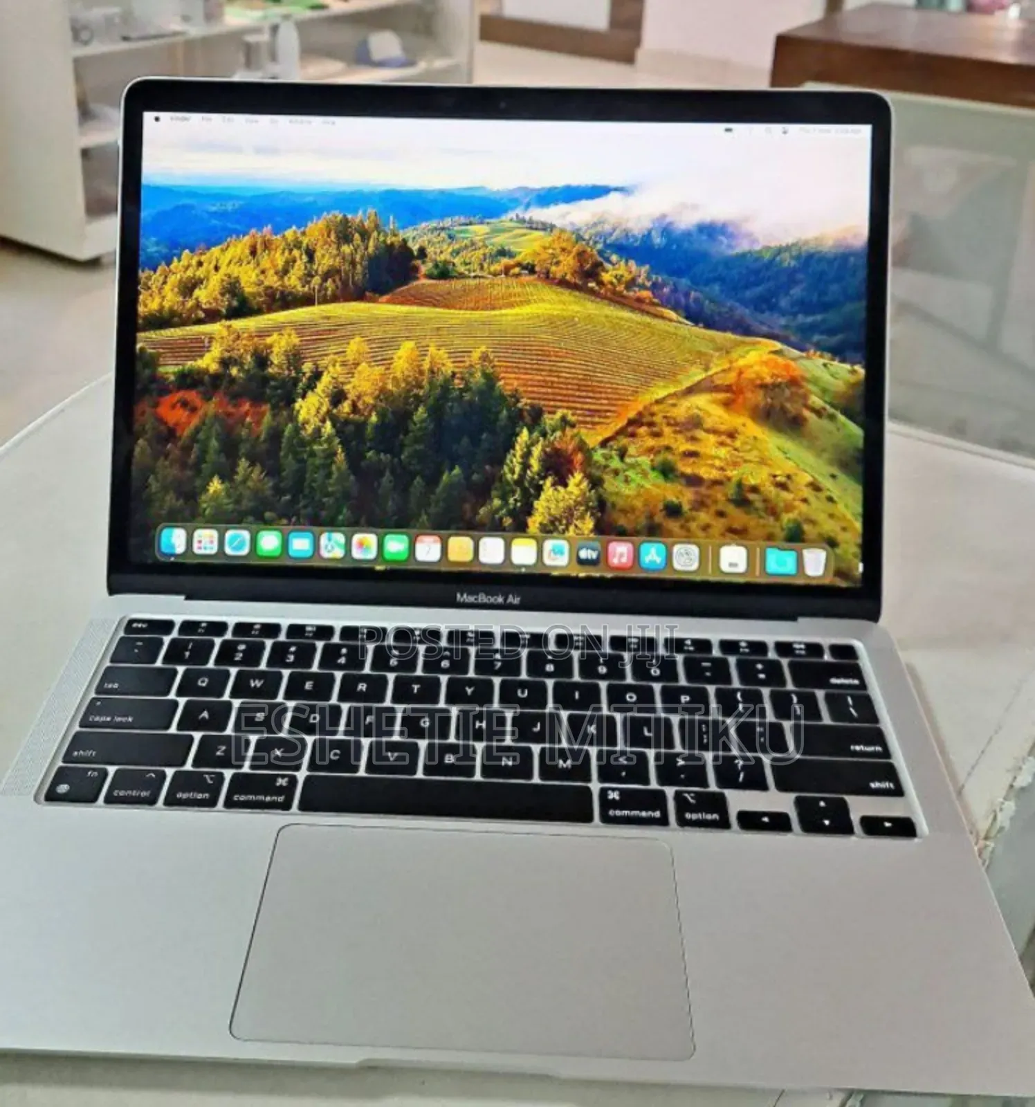 New Laptop Apple MacBook Air 8GB SSD 256GB