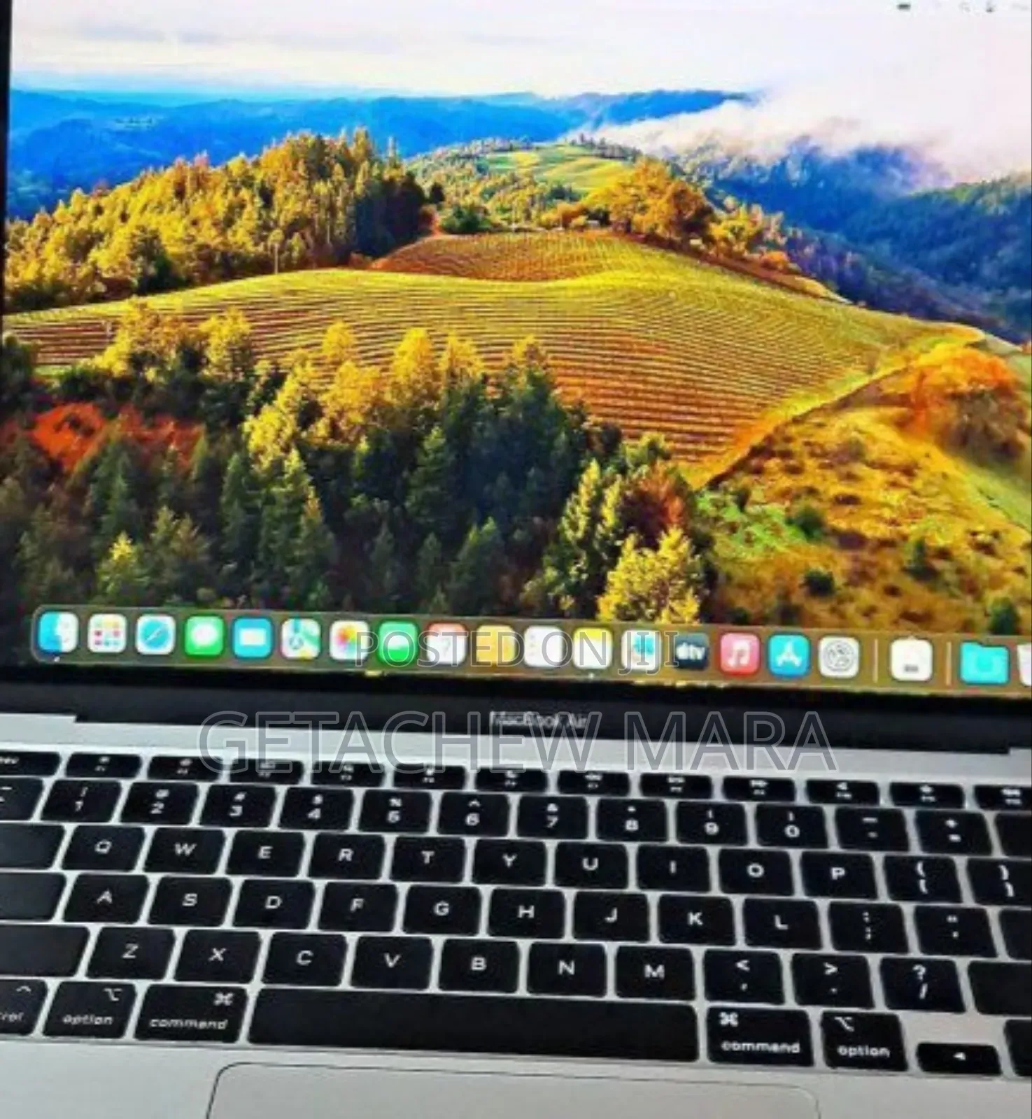 New Laptop Apple MacBook Pro M1 8GB Apple M1 Pro SSD 256GB