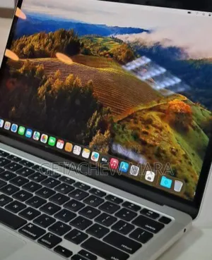 New Laptop Apple MacBook Pro M1 8GB Apple M1 Pro SSD 256GB