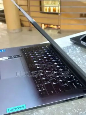 New Laptop Lenovo 8GB Intel Core I5 SSD 512GB