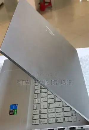 New Laptop Asus 16GB Intel Core I5 SSD 512GB