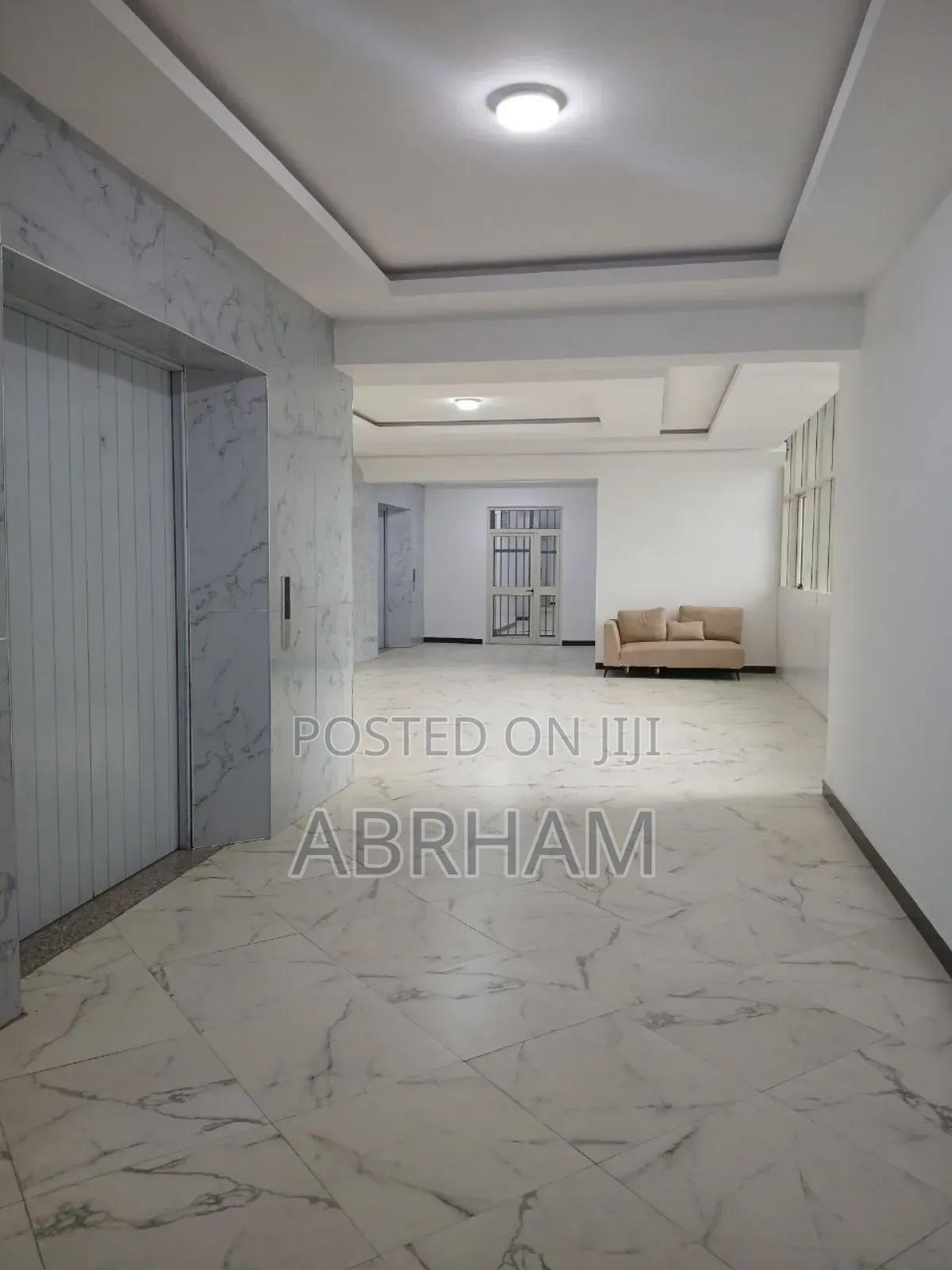 4bdrm Apartment in Tracon, Akaky Kaliti for sale