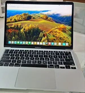 New Laptop Apple MacBook 8GB Apple M1 SSD 256GB