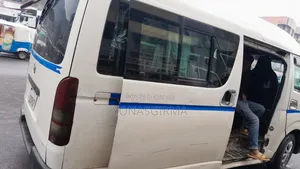 Toyota HiAce 2017 White