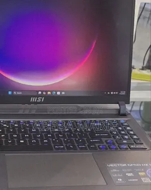 New Laptop MSI Vector 16 HX AI A2XWIG 16GB Intel Core I9 SSD 1T